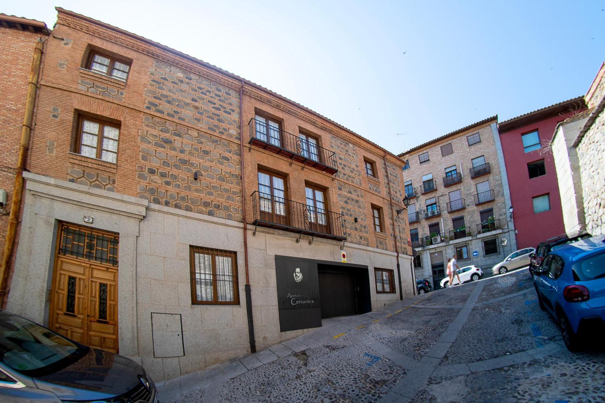 Cervantes 5 Collection - Greco Aparcamiento En El Edificio Toledo Exterior photo