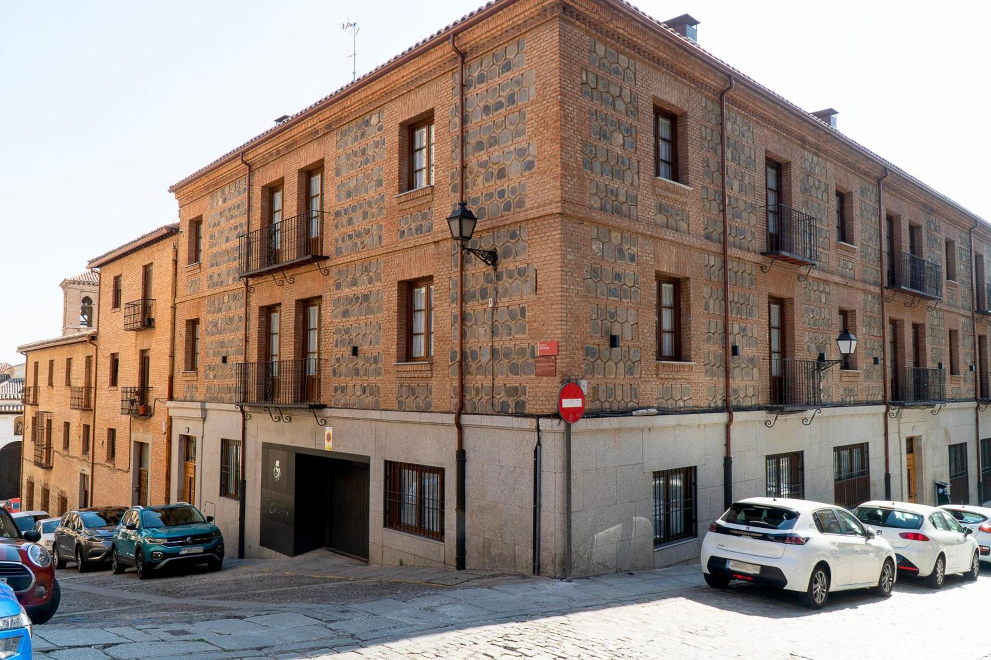 Cervantes 5 Collection - Greco Aparcamiento En El Edificio Toledo Exterior photo